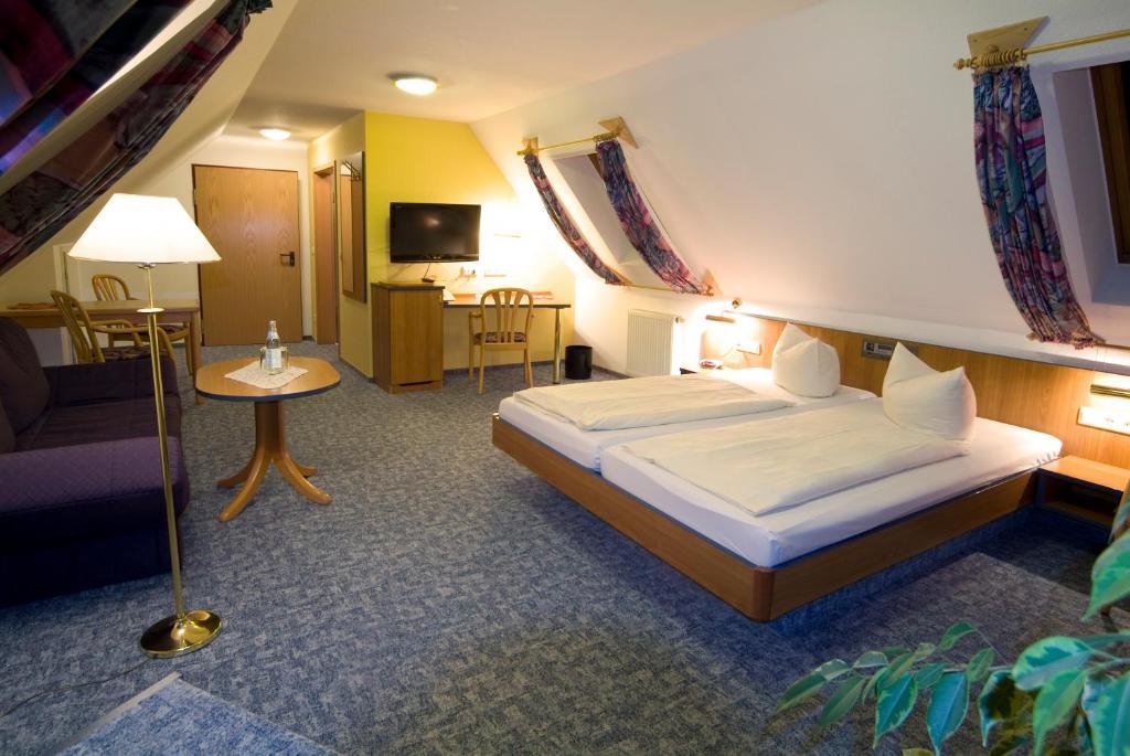 Hotel Sonneck Schwäbisch Hall Екстериор снимка