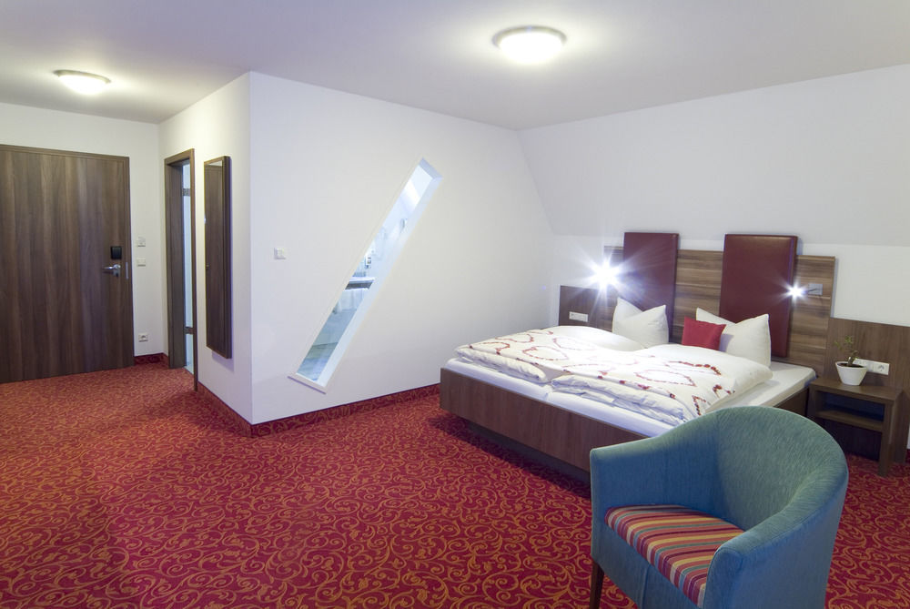 Hotel Sonneck Schwäbisch Hall Екстериор снимка