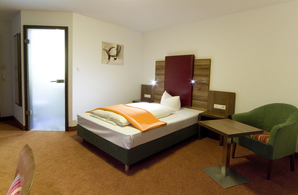 Hotel Sonneck Schwäbisch Hall Екстериор снимка