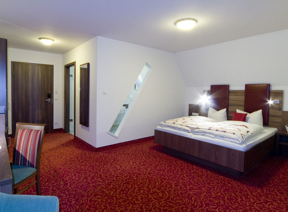 Hotel Sonneck Schwäbisch Hall Екстериор снимка