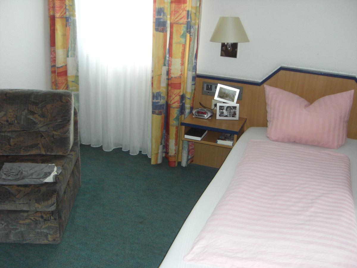 Hotel Sonneck Schwäbisch Hall Екстериор снимка