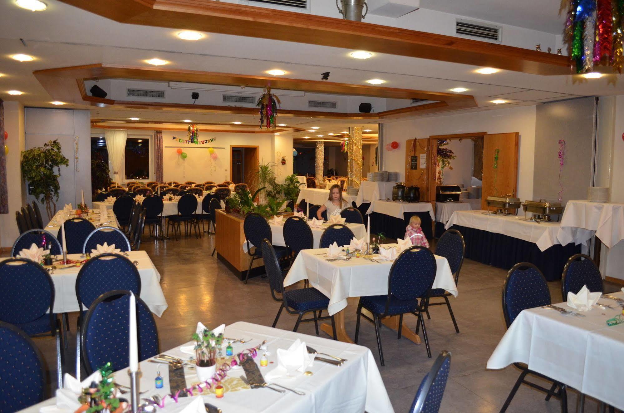 Hotel Sonneck Schwäbisch Hall Екстериор снимка