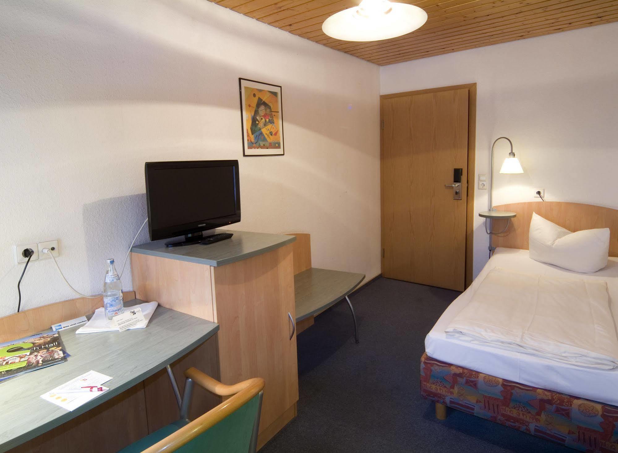 Hotel Sonneck Schwäbisch Hall Екстериор снимка