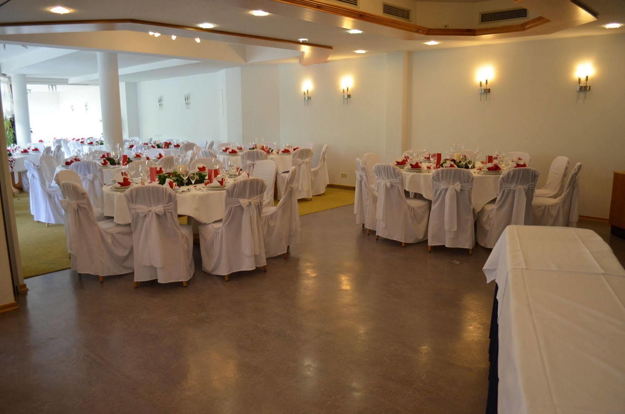 Hotel Sonneck Schwäbisch Hall Екстериор снимка